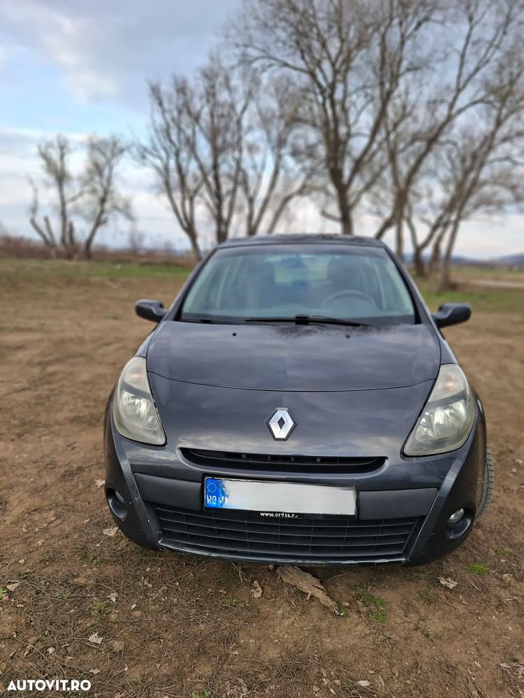 Renault Clio III 1.5dCi Dynamique - 8