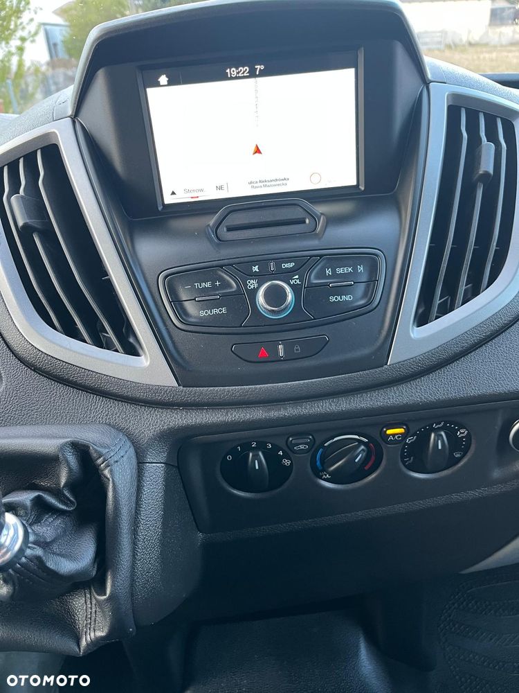 Ford Transit - 20
