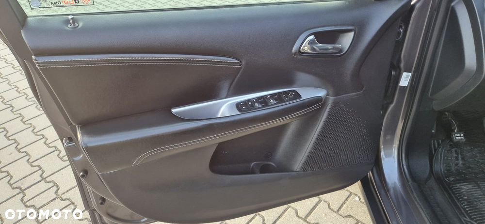 Fiat Freemont 2.0 Multijet 16V DPF Automatik Allrad Lounge - 19