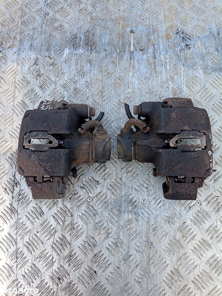 Citroen XM HB Y4 zacisk hamulcowy lewy prawy przód