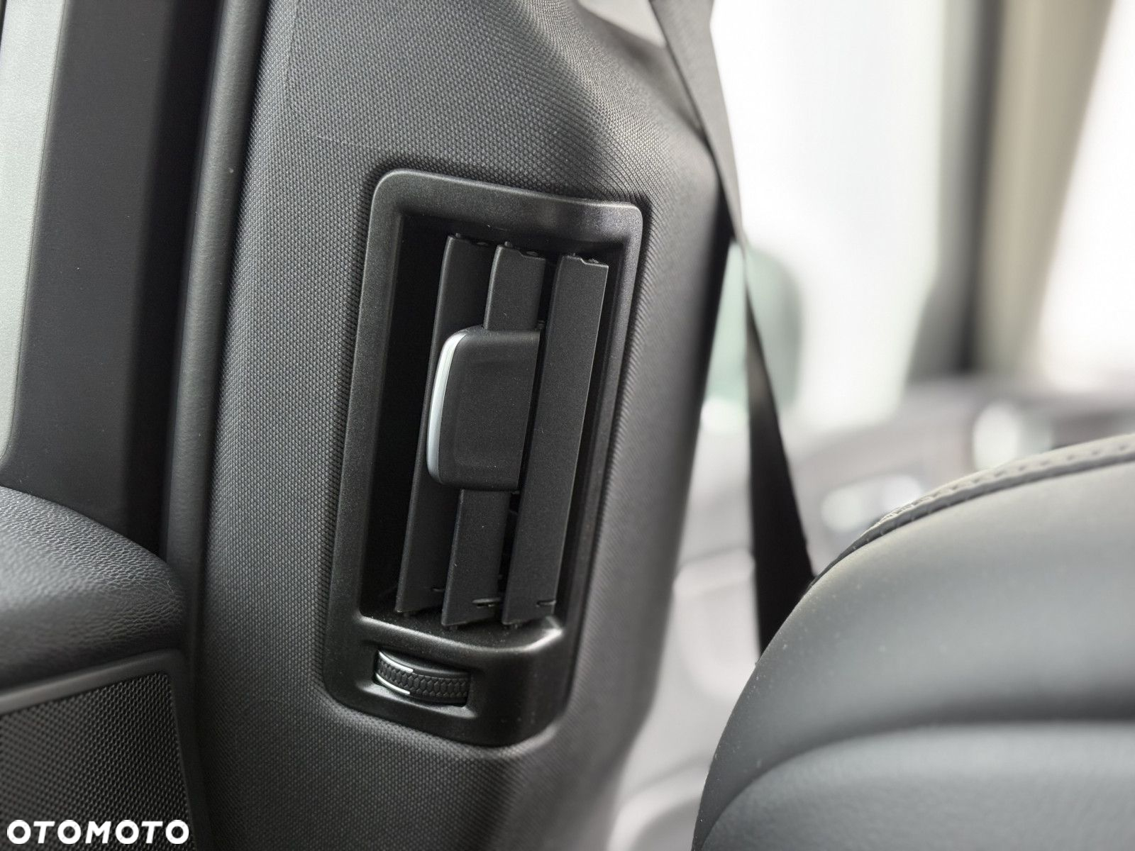 Volvo XC 60 - 32