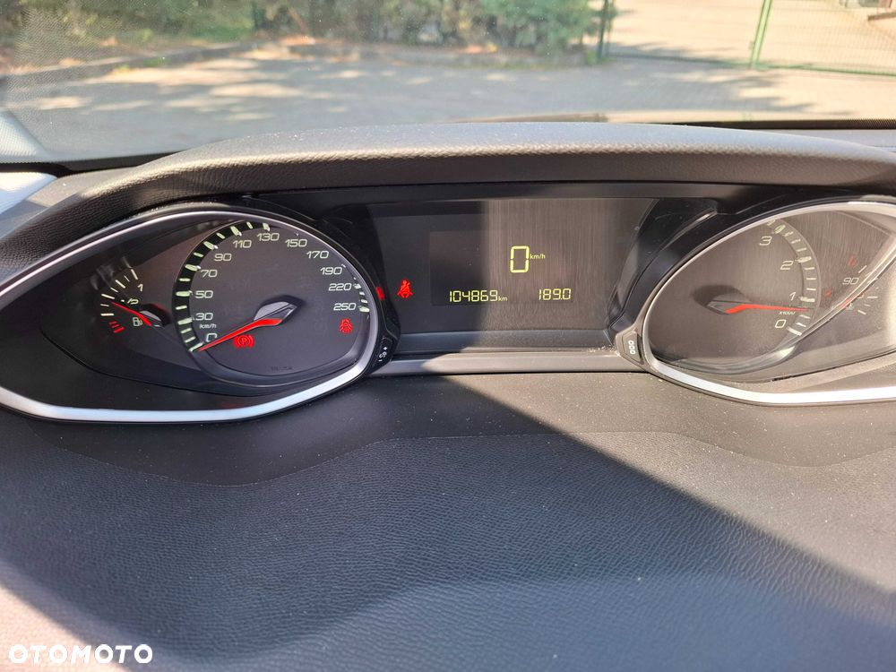 Peugeot 308 - 5