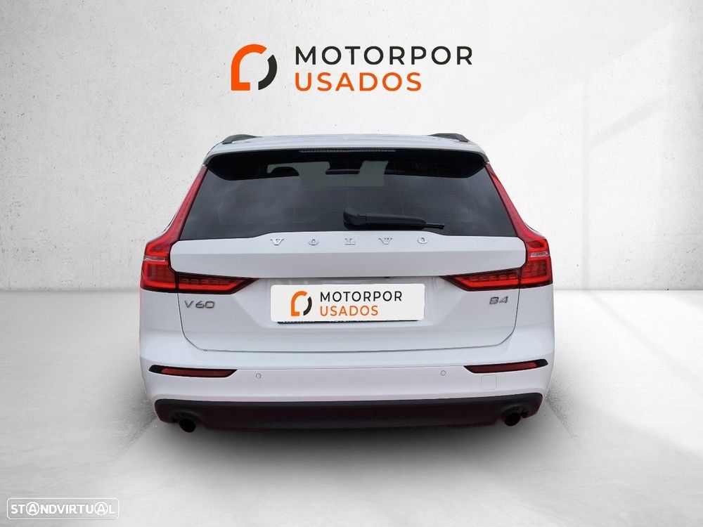 Volvo V60 2.0 B4 Momentum Geartronic - 5