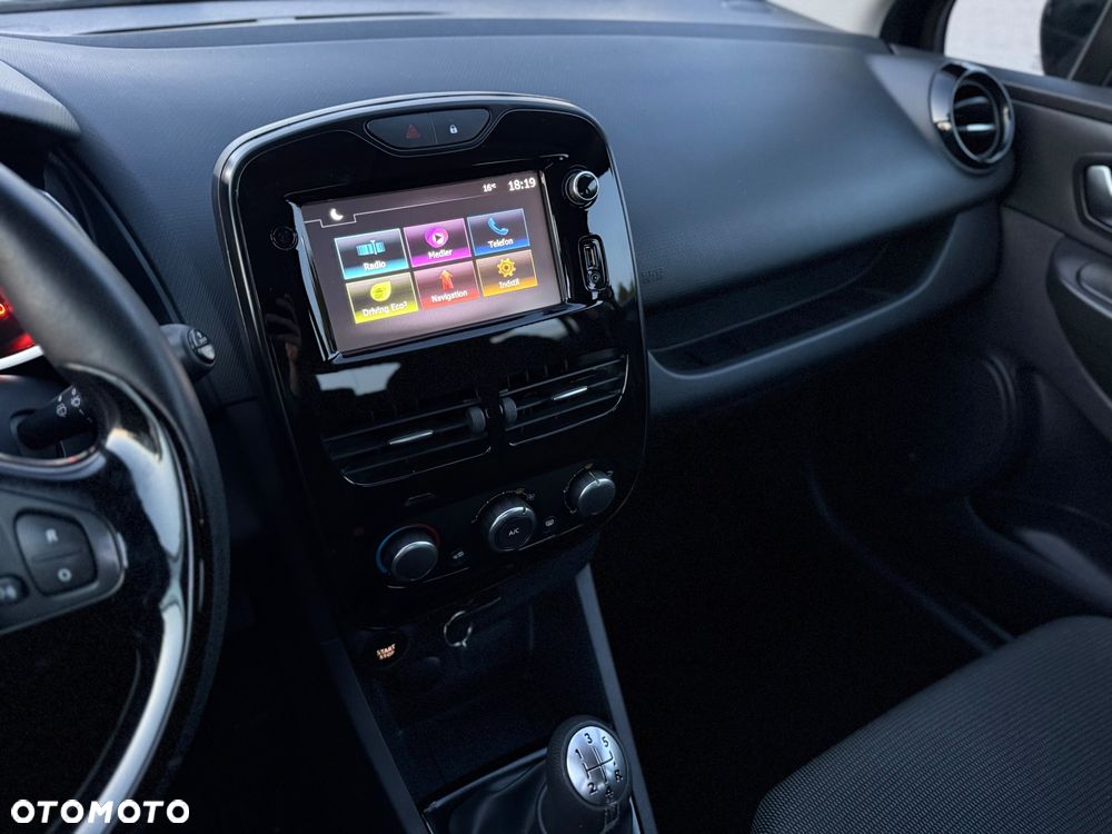 Renault Clio - 12