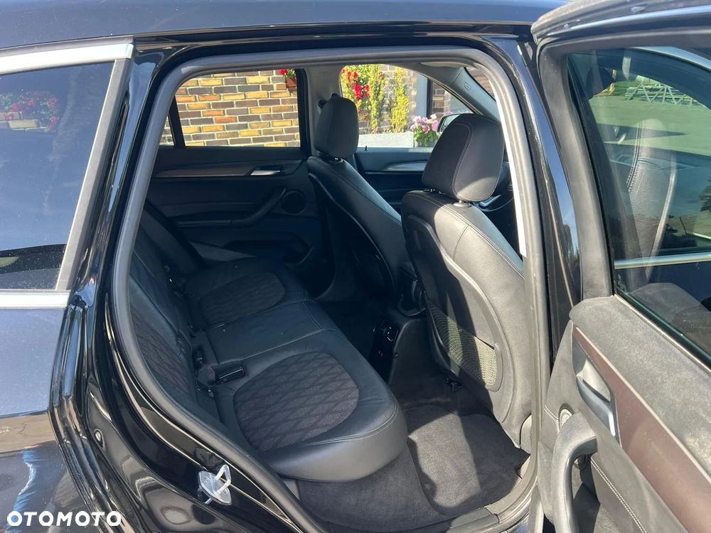 BMW X1 xDrive25e xLine - 12