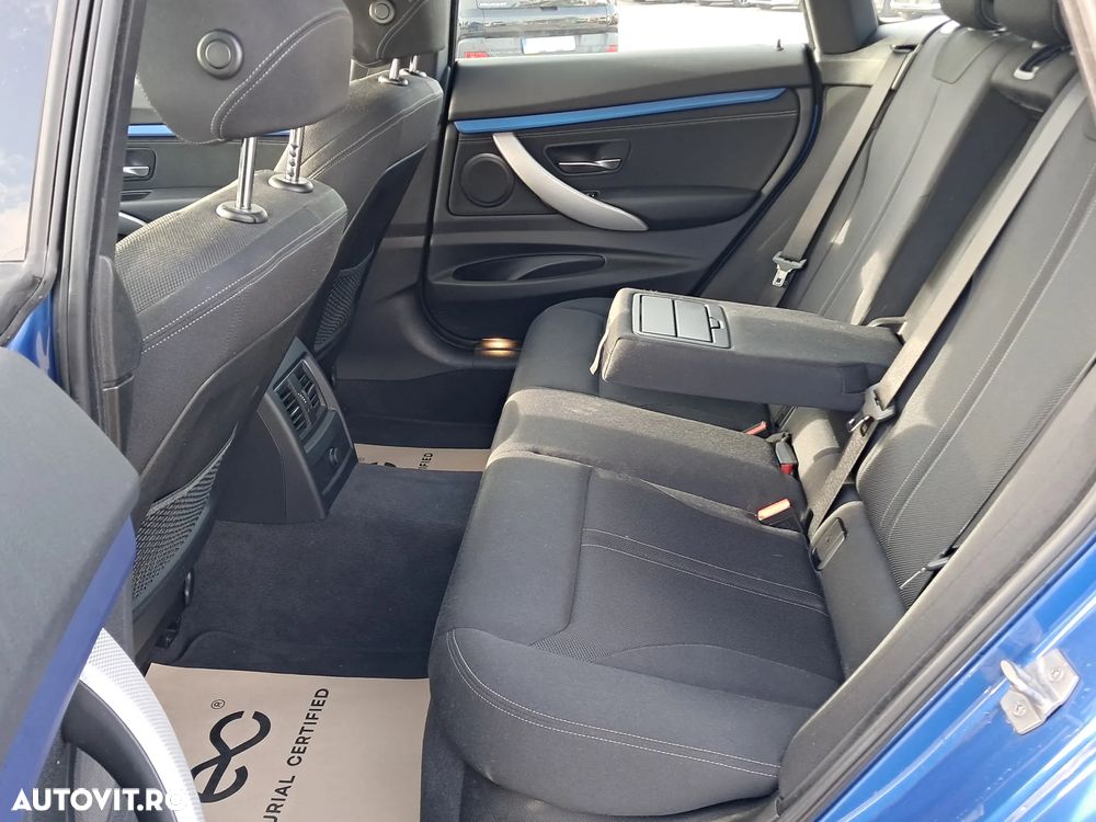 BMW Seria 3 330i xDrive AT M Sport - 11