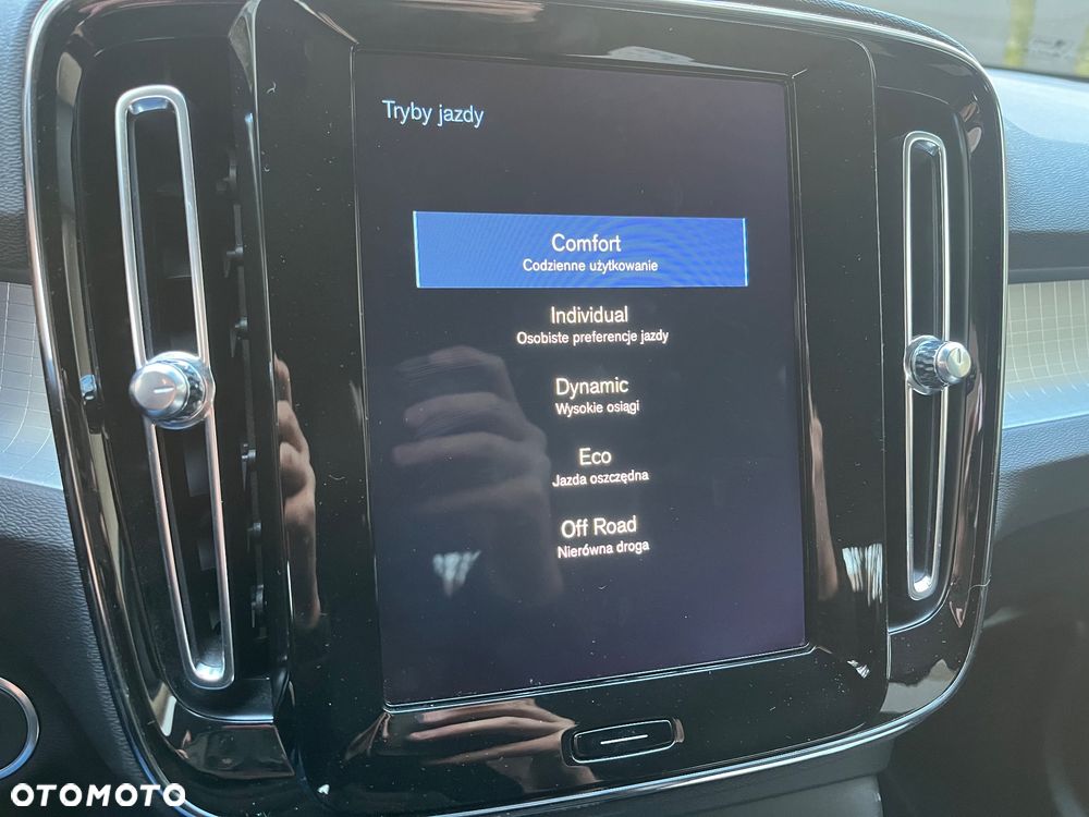 Volvo XC 40 D3 Momentum Pro - 28