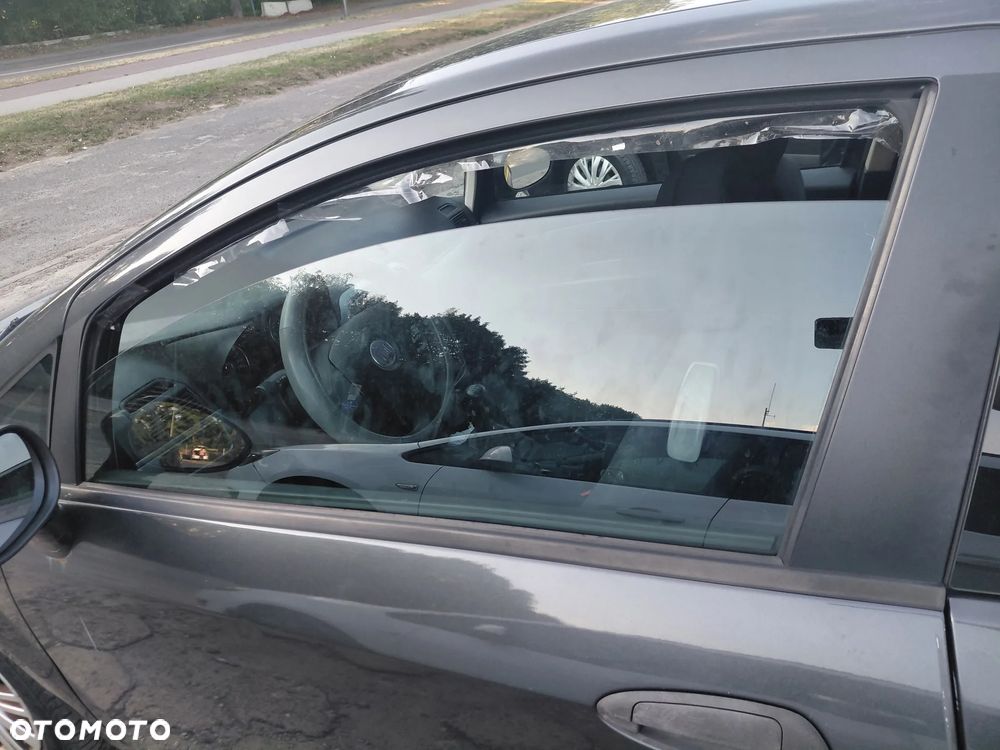 Fiat Punto 1.2 8V - 7