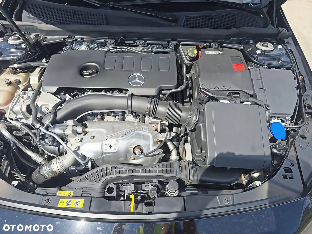 Mercedes-Benz CLA - 16