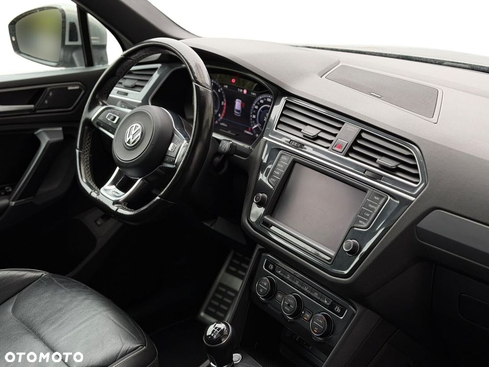 Volkswagen Tiguan - 14