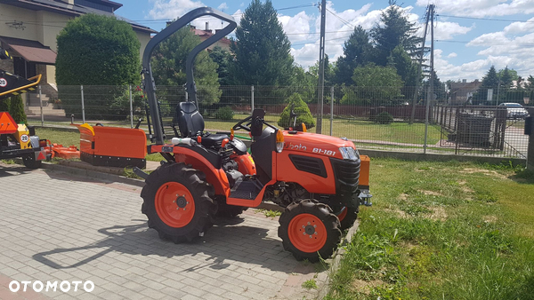 Kubota B1181