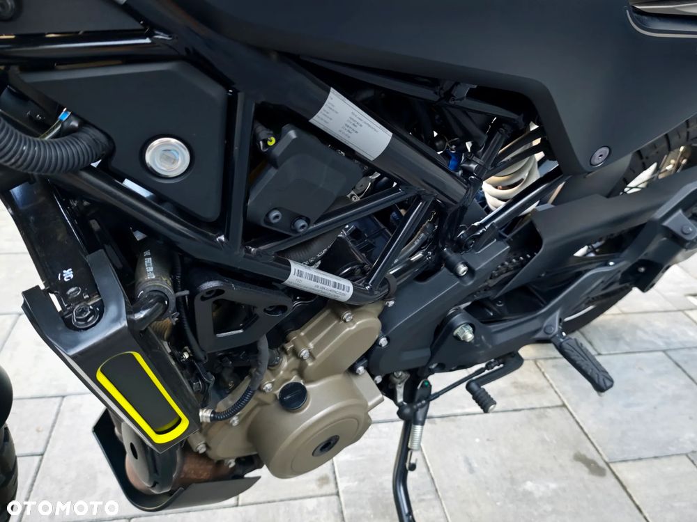 Husqvarna Svartpilen - 16