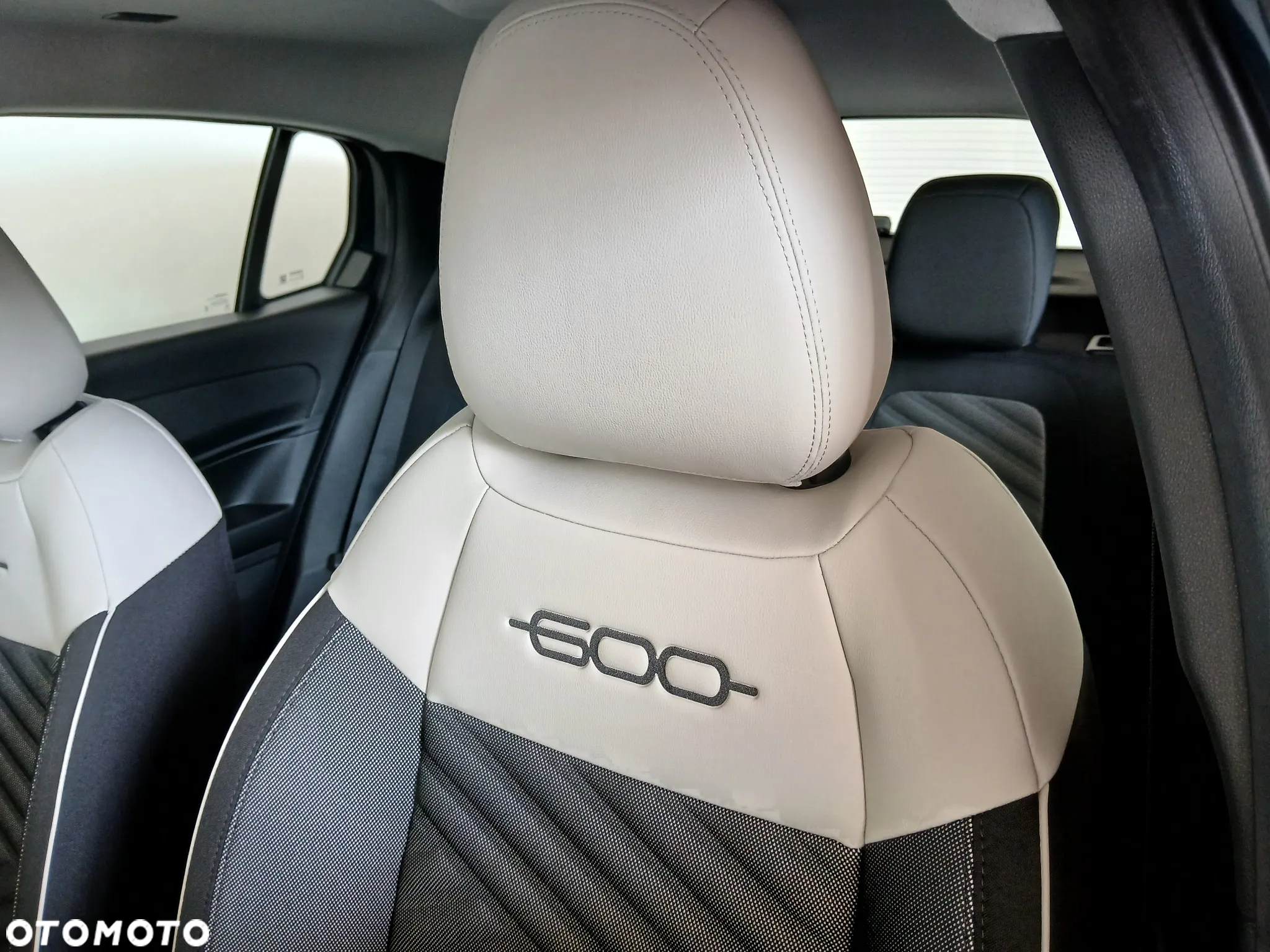 Fiat 600 1.2 Turbo Hybrid eDCT - 20