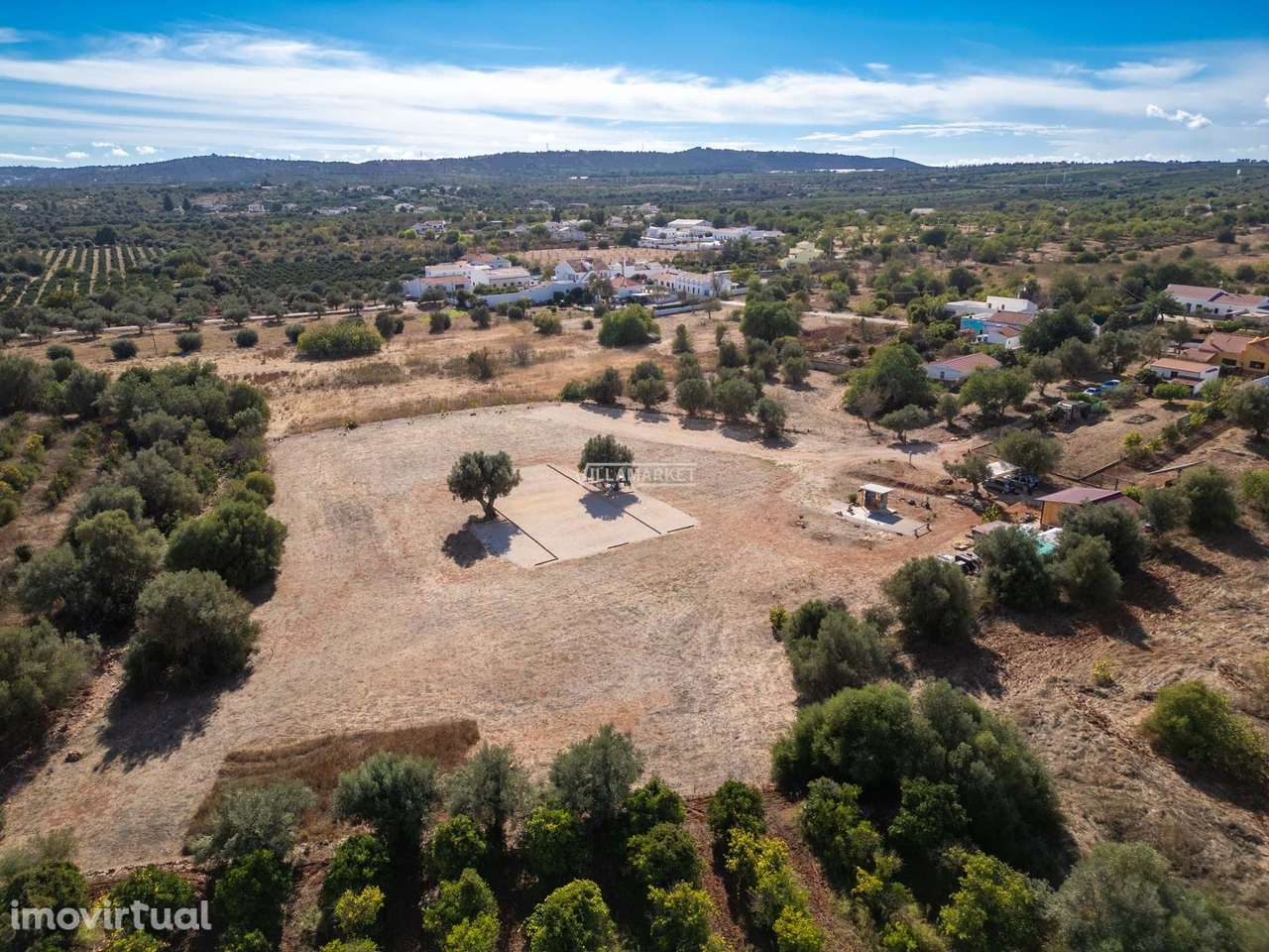 Terreno rústico com 8.280 m² com furo de água situado na Ribeira de Al - Grande imagem: 3/26