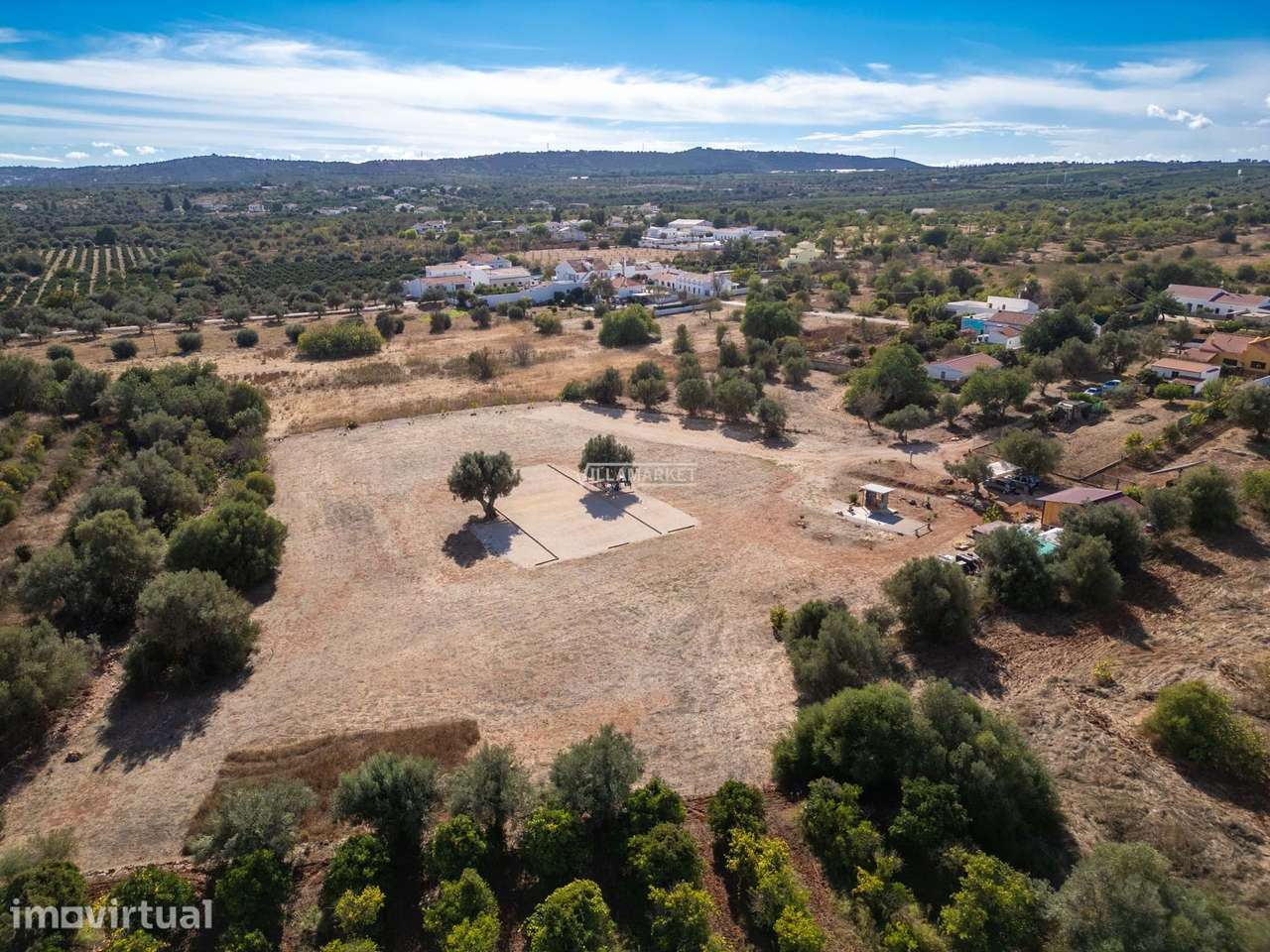 Terreno rústico com 8.280 m² com furo de água situado na Ribeira de Al - Grande imagem: 3/26