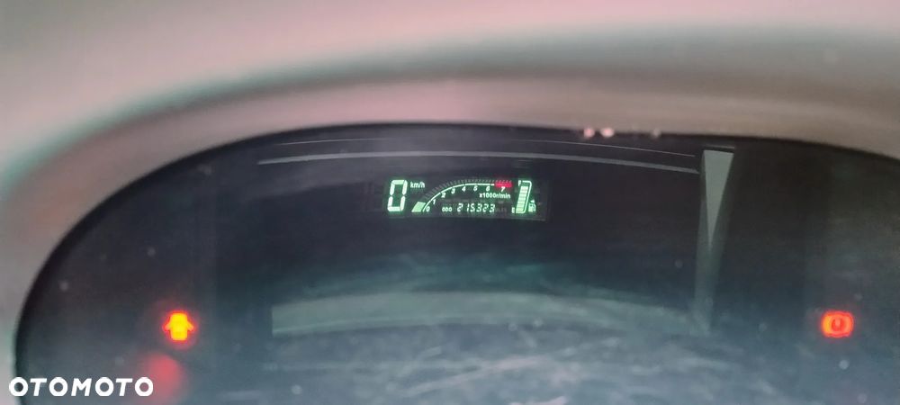 Toyota Yaris - 23