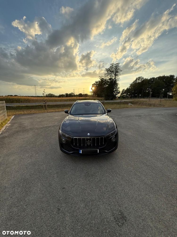 Maserati Levante S Q4 - 14