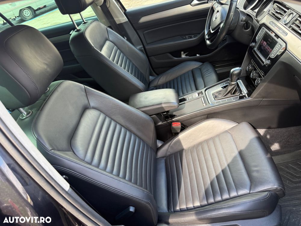 Volkswagen Passat 2.0 TDI DSG Highline - 26