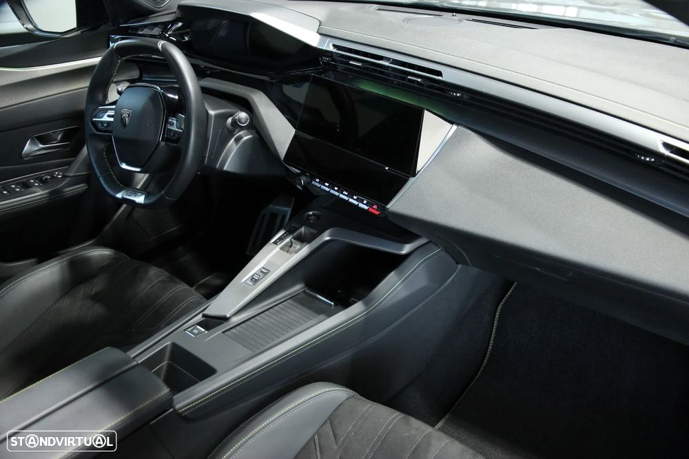 Peugeot 408 1.2 PureTech GT EAT8 - 8