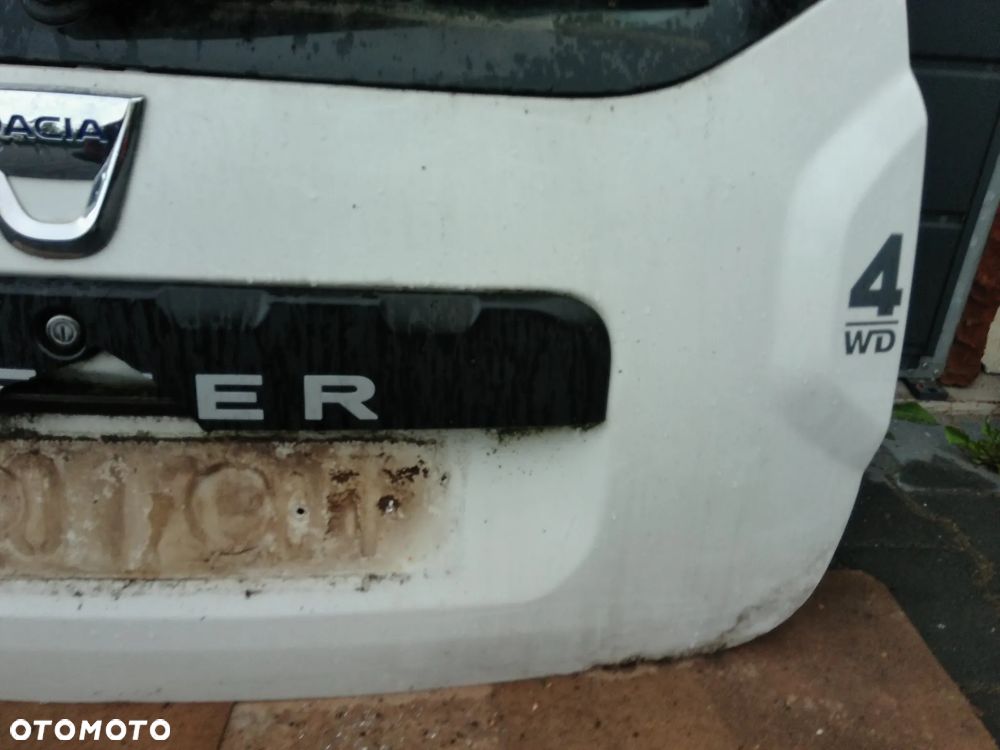 DACIA DUSTER I KLAPA BAGAZNIKA BIALA STAN BDB BEZ MALOWANIA ROZNE INNE CZESCI PYTAJ - 6