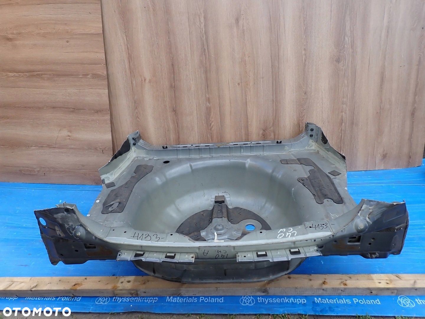HYUNDAI i40 11-15 PAS TYLNY Z WANNĄ - 1