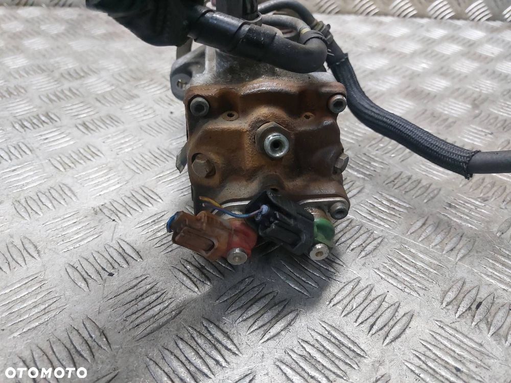 POMPA WTRYSKOWA TOYOTA COROLLA E12 2.0 D4D 22100-27010 - 4