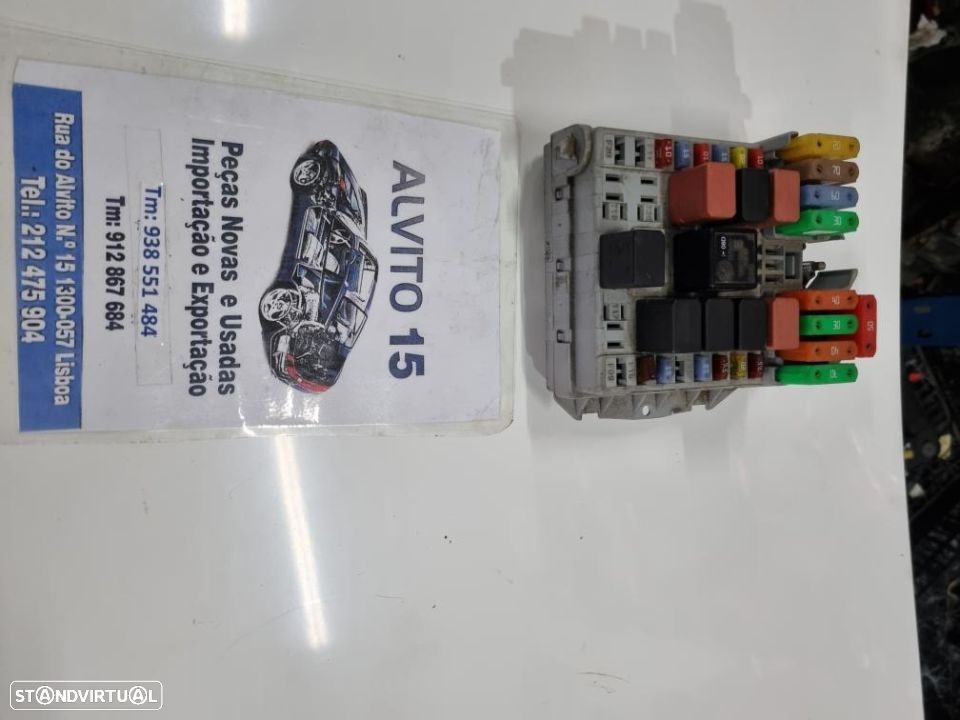 caixa de fusíveis Fiat Linea  2008 - 1