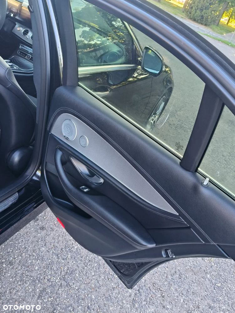 Mercedes-Benz Klasa E 220 d 9G-TRONIC - 13