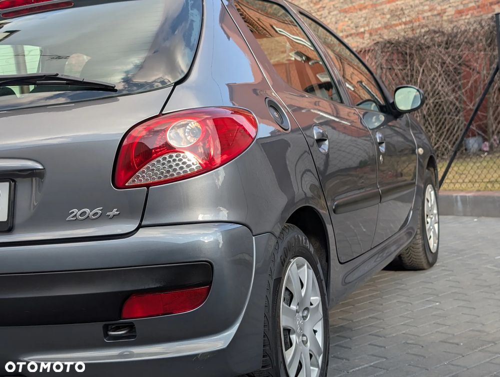 Peugeot 206 plus - 12