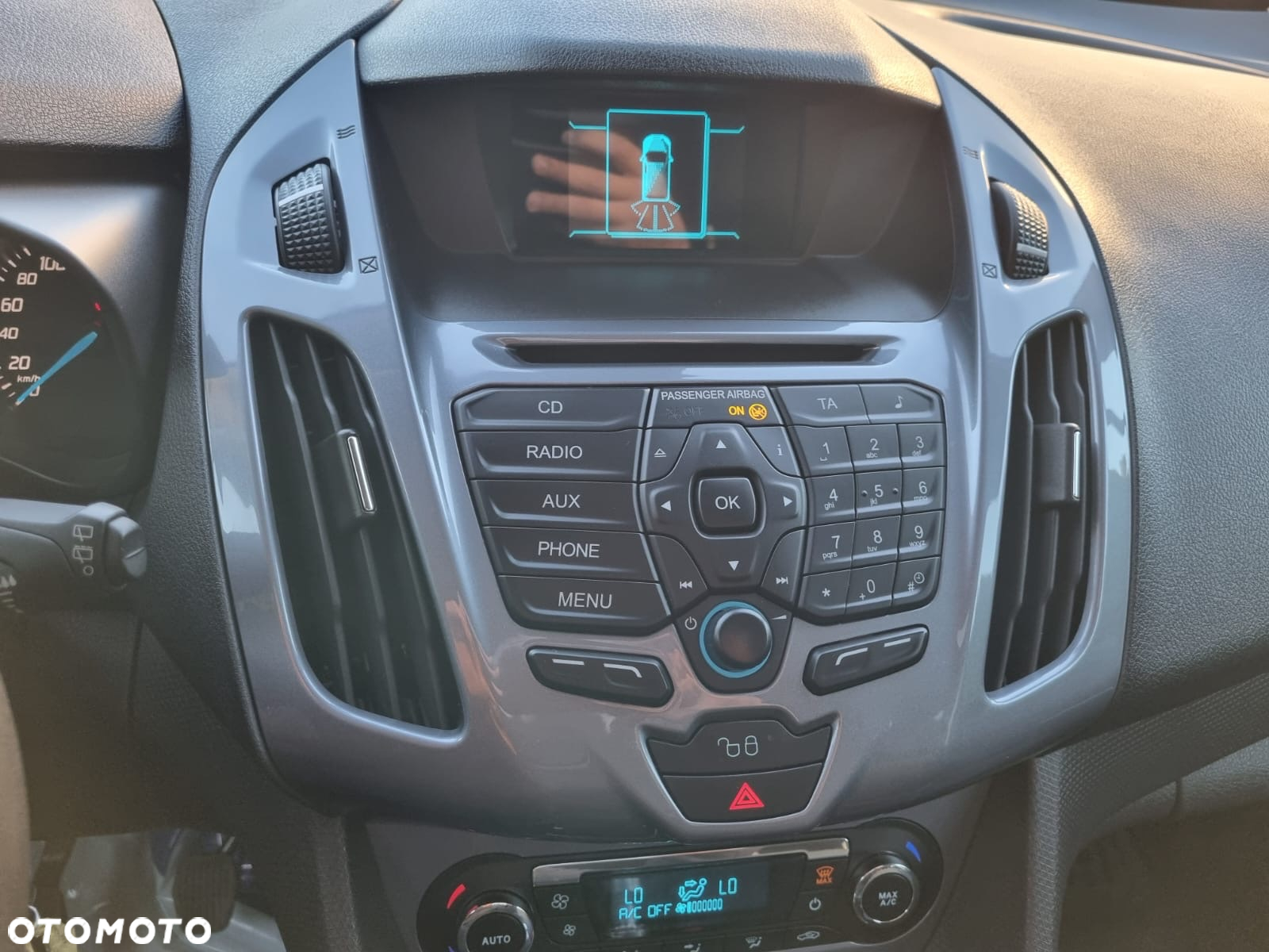 Ford Tourneo Connect Grand 1.6 TDCi Titanium - 27