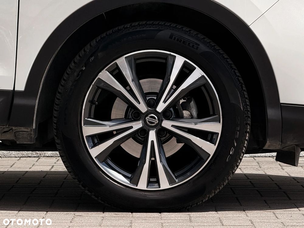 Nissan Qashqai 1.7 dCi 4x4 N-Connecta - 15