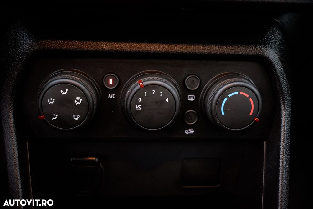 Dacia Logan TCe 90 MT6 Comfort - 27