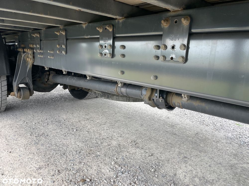Scania P320 Kabina Sypialna Winda 9,30 Długość - 26