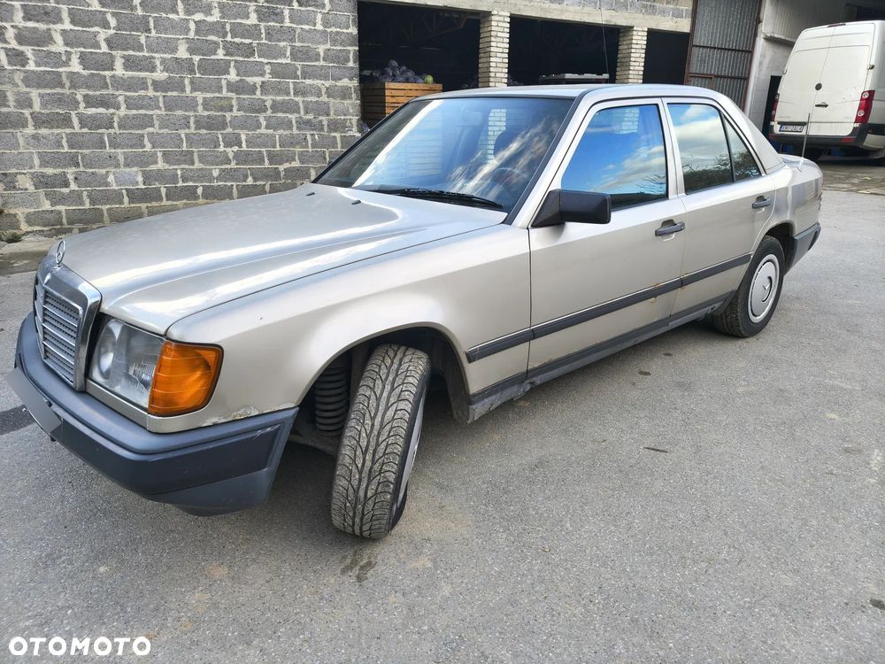 Mercedes-Benz W124 (1984-1993) - 2