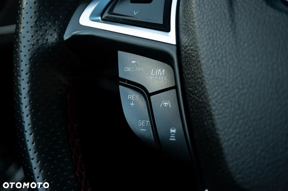 Ford Edge 2.0 EcoBlue Bi-Turbo 4x4 ST-LINE - 35