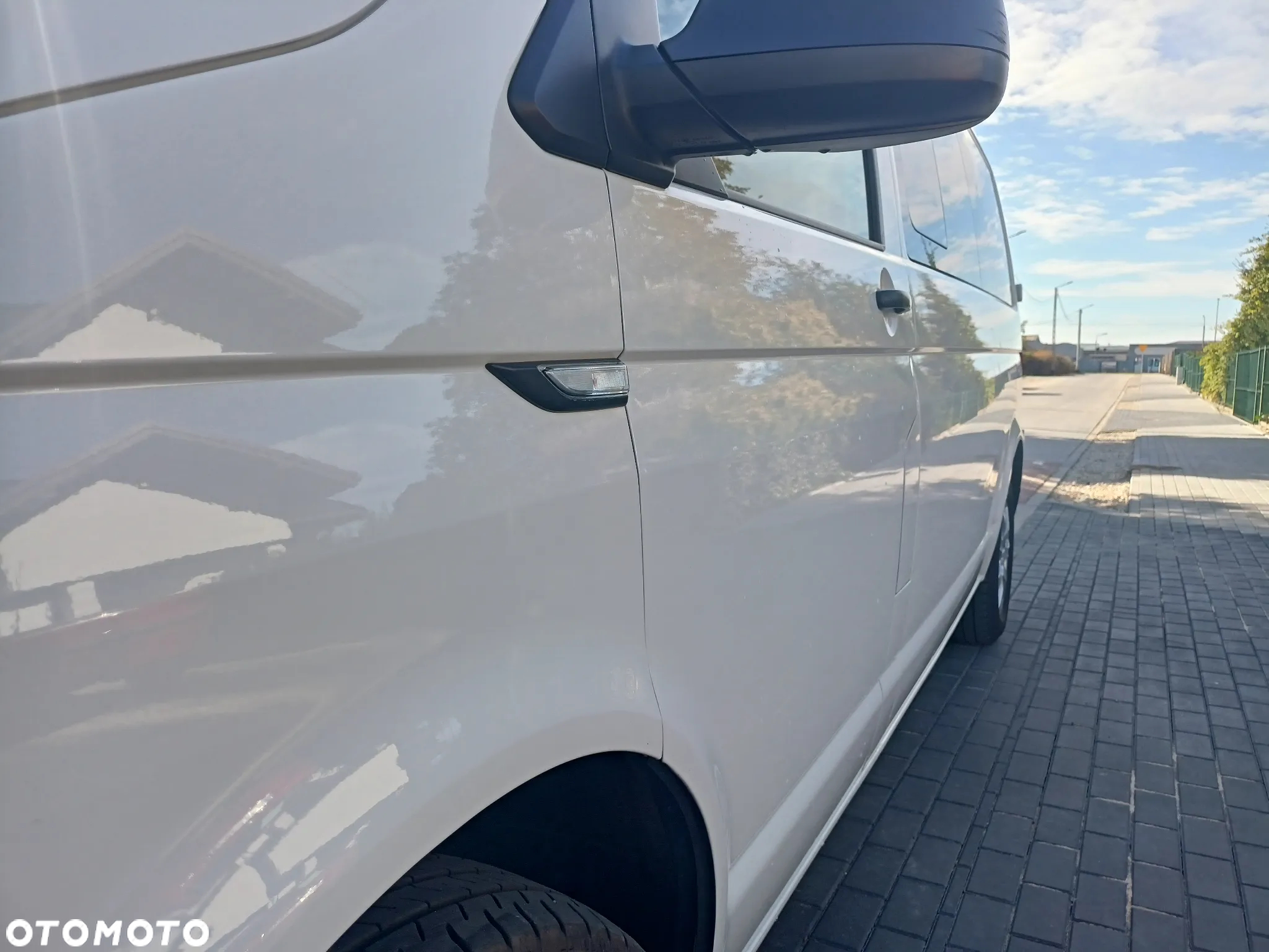 Volkswagen Caravelle 2.0 TDI L2 Highline - 7