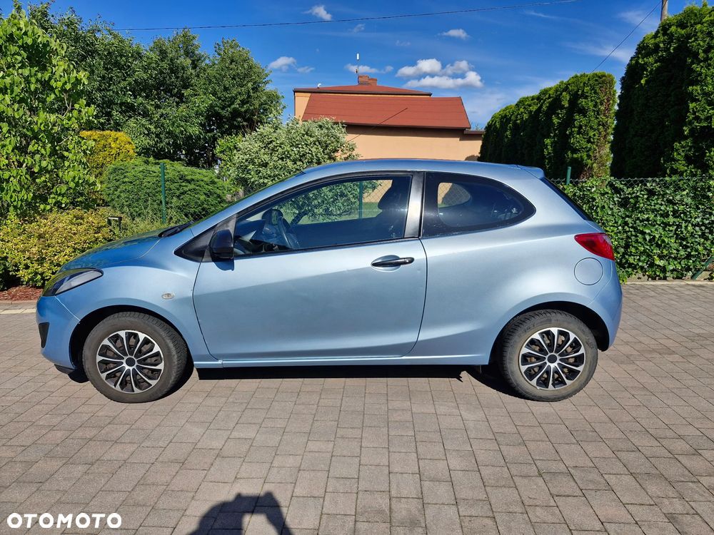 Mazda 2 - 3