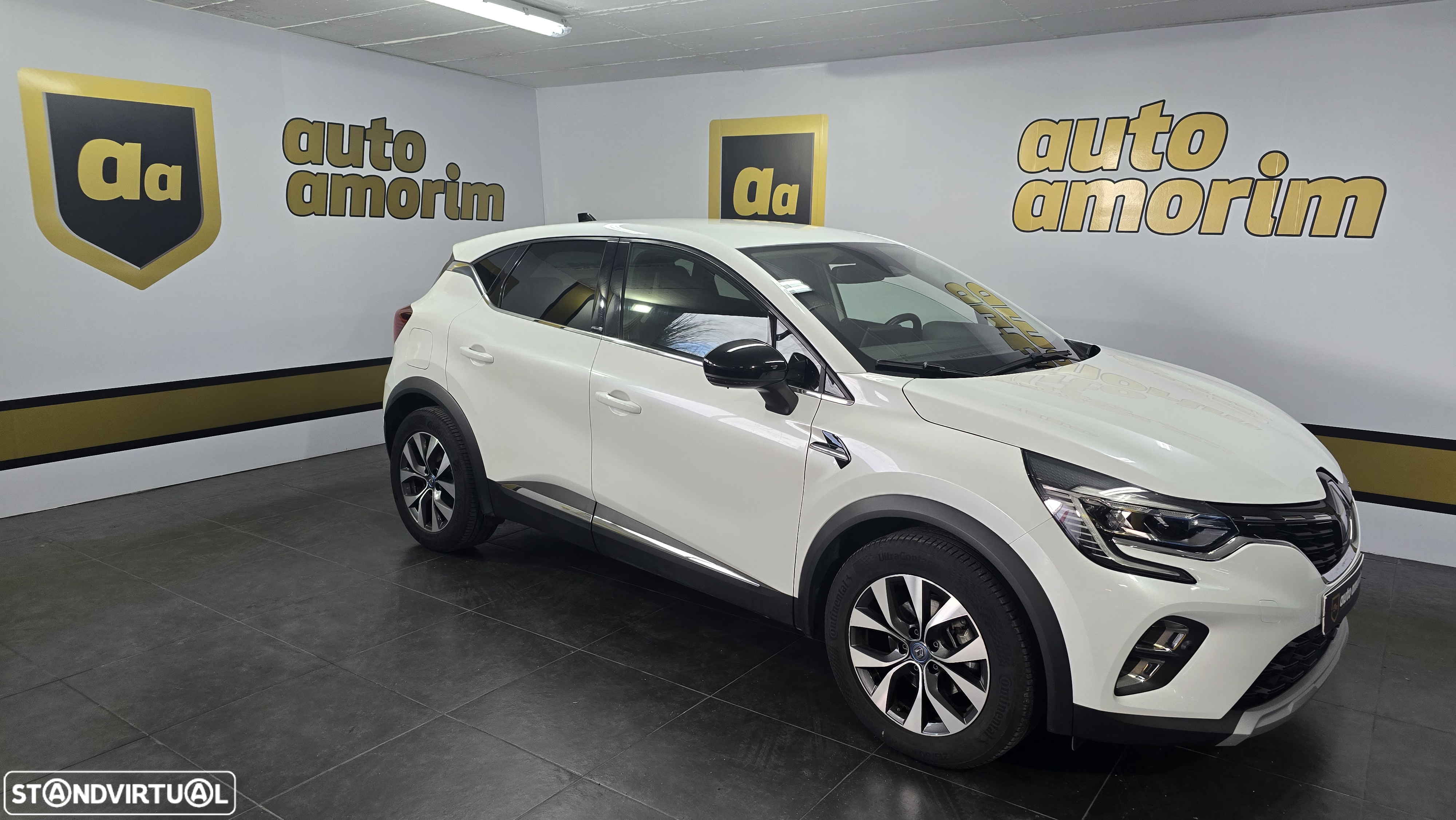 Renault Captur 1.6 E-Tech Plug-In Hybrid Techno - 2