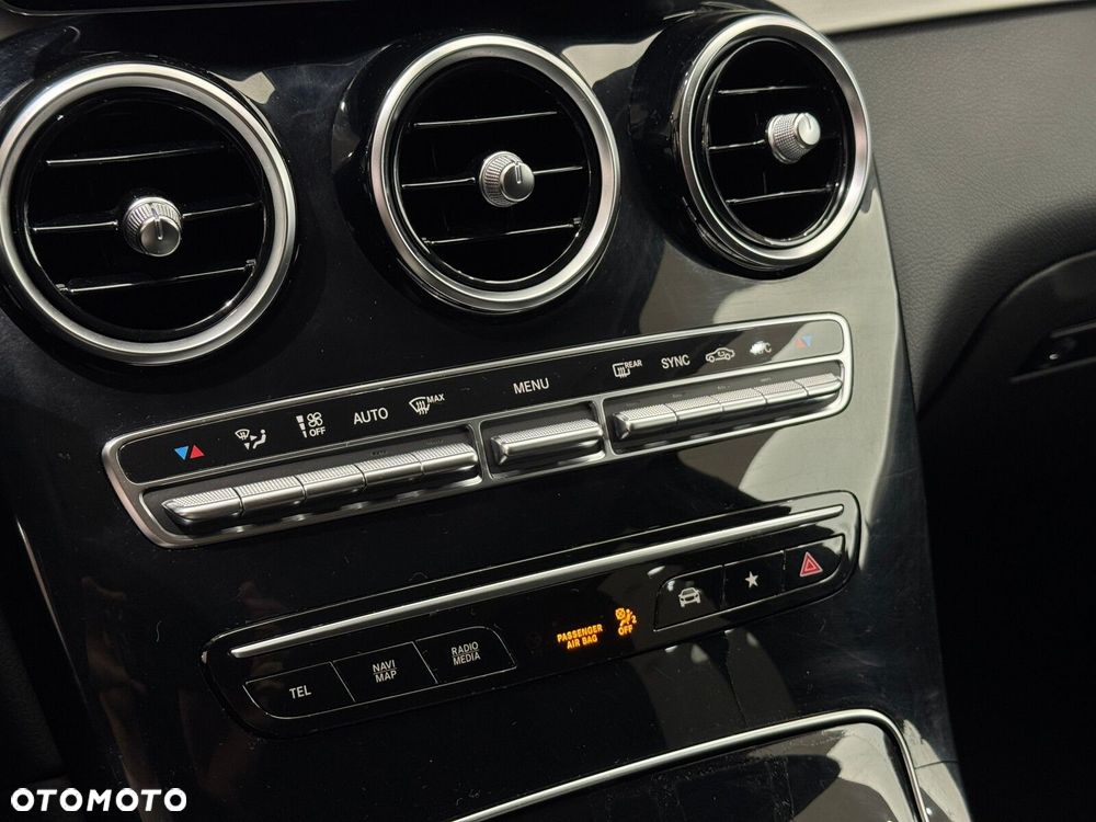 Mercedes-Benz GLC 200 d - 24