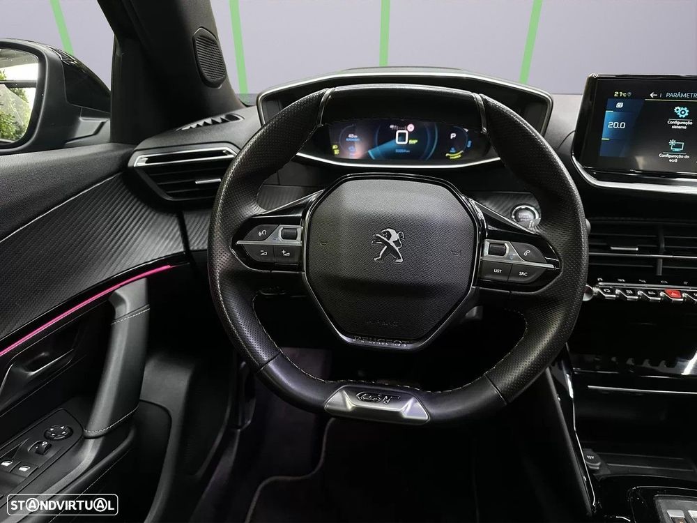 Peugeot e-2008 50 kWh GT - 9