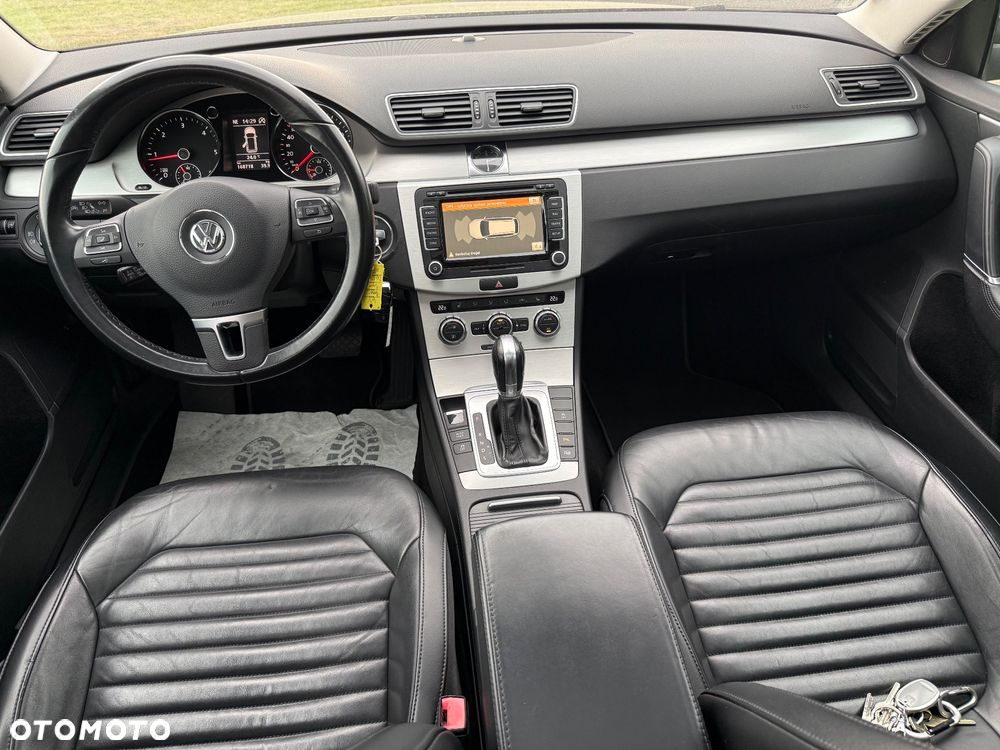 Volkswagen Passat 2.0 TDI Highline DSG - 14