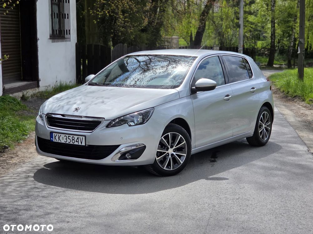 Peugeot 308 1.2 PureTech GPF Allure S&S - 17