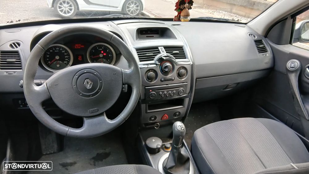 Renault Mégane 1.5 dCi Confort Expression - 10
