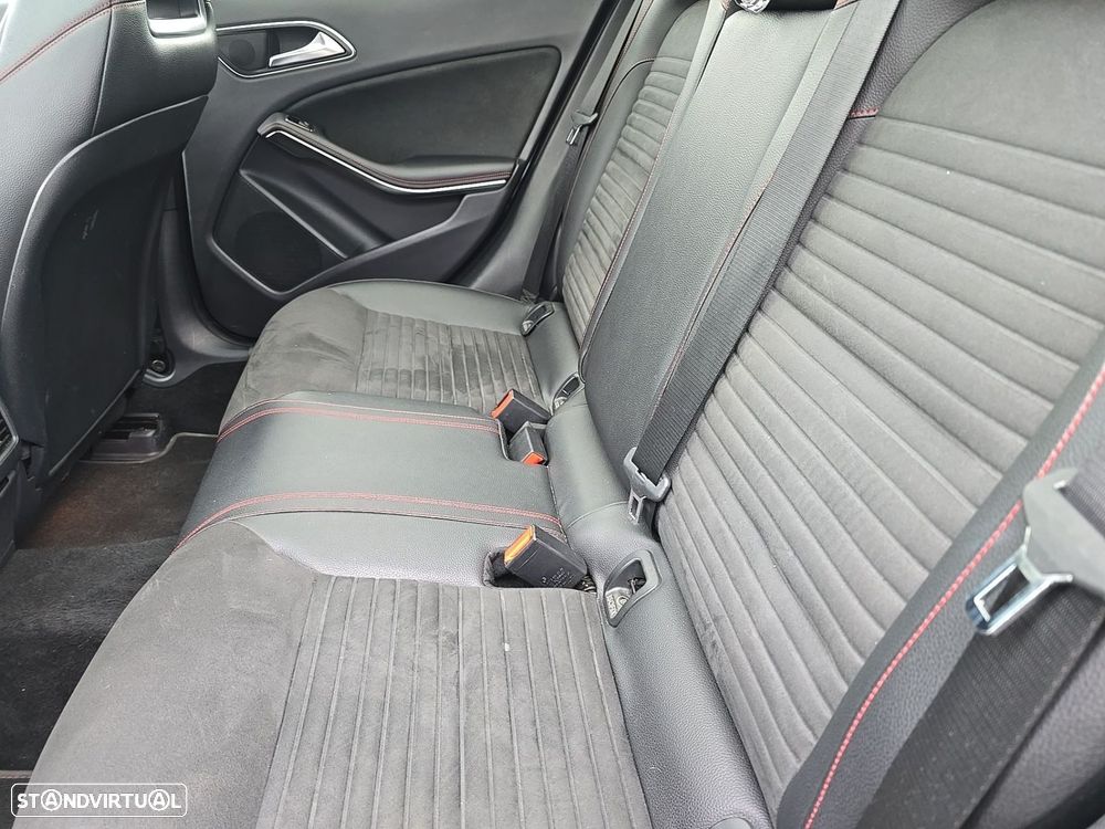 Mercedes-Benz GLA 45 AMG 4-Matic - 11