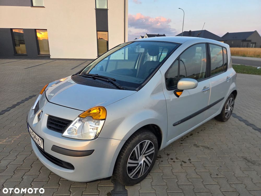 Renault Modus - 1