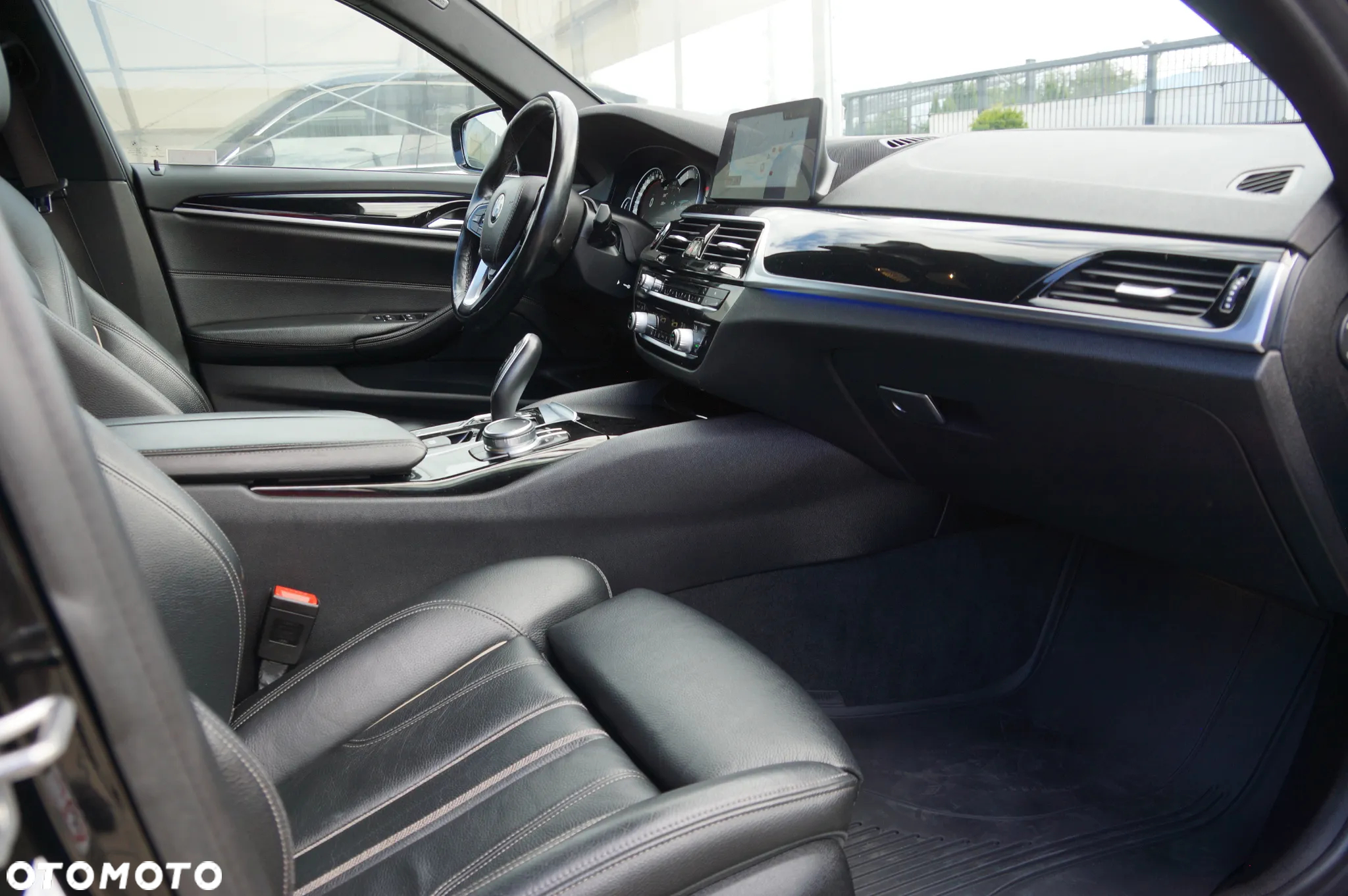 BMW Seria 5 520d xDrive Touring Sport Line - 29