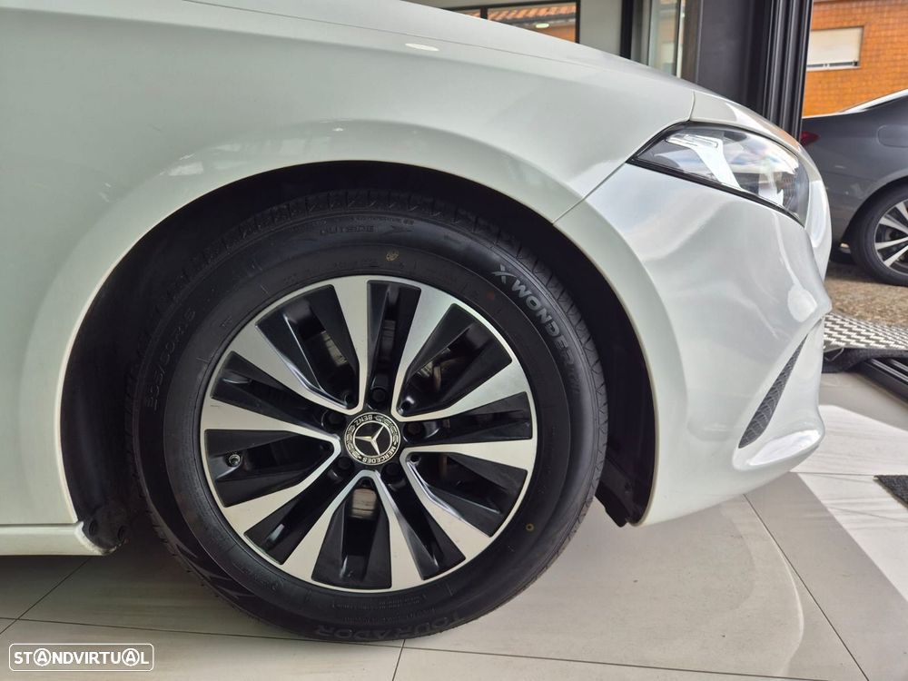 Mercedes-Benz A 180 d Style Plus - 9