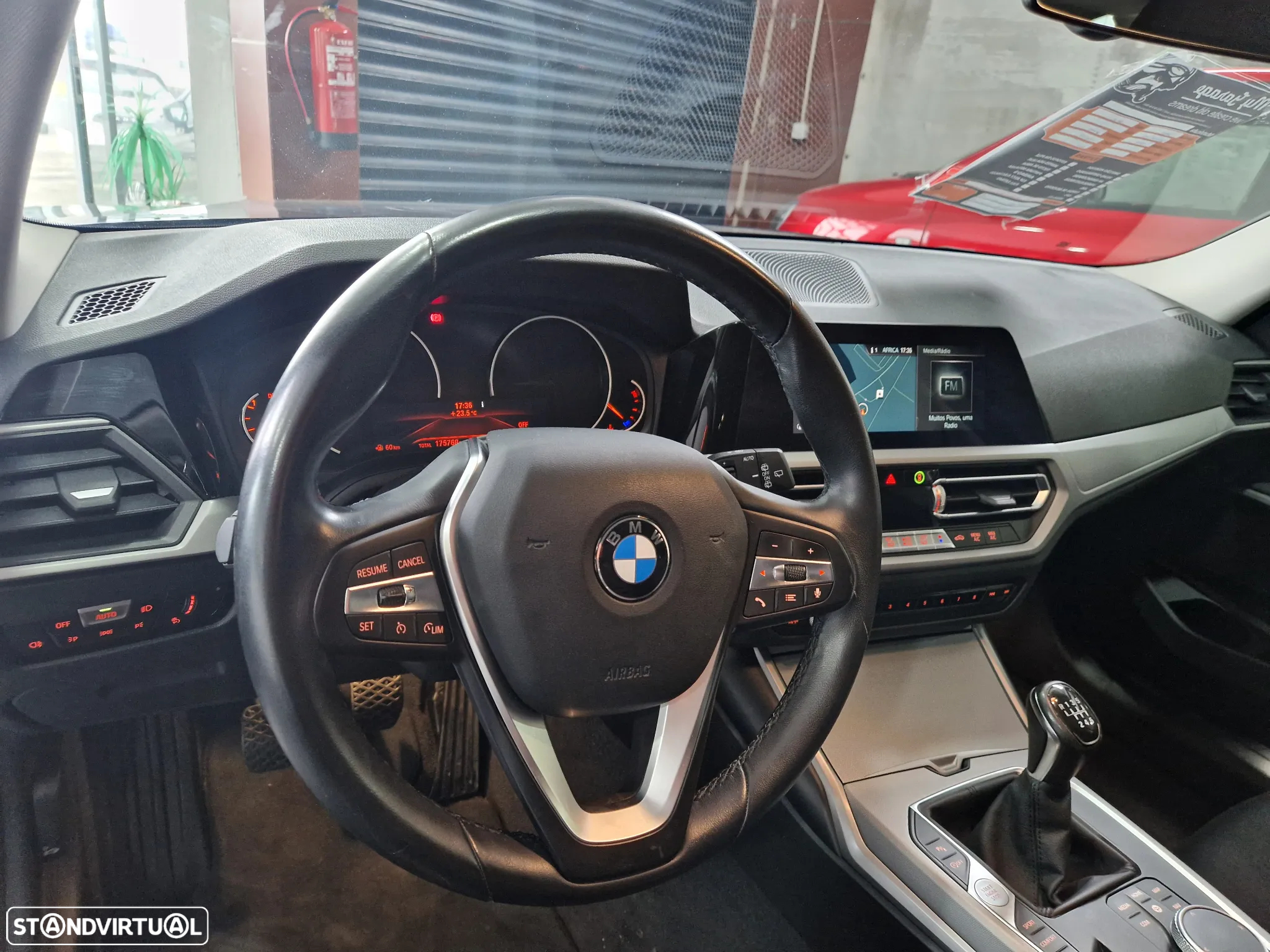 BMW 318 d Touring Sport Line - 20