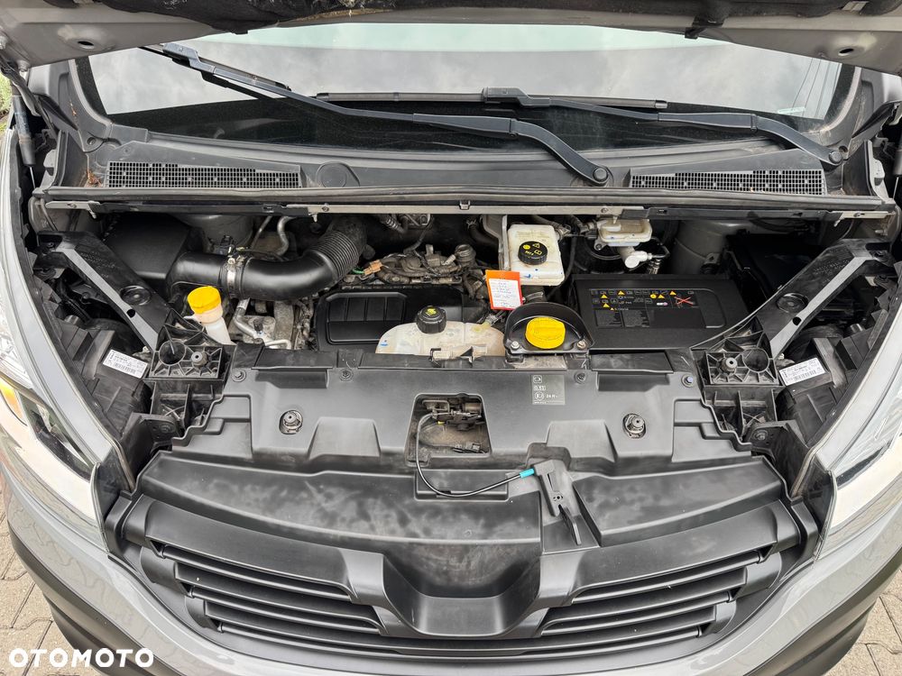 Renault Trafic - 16