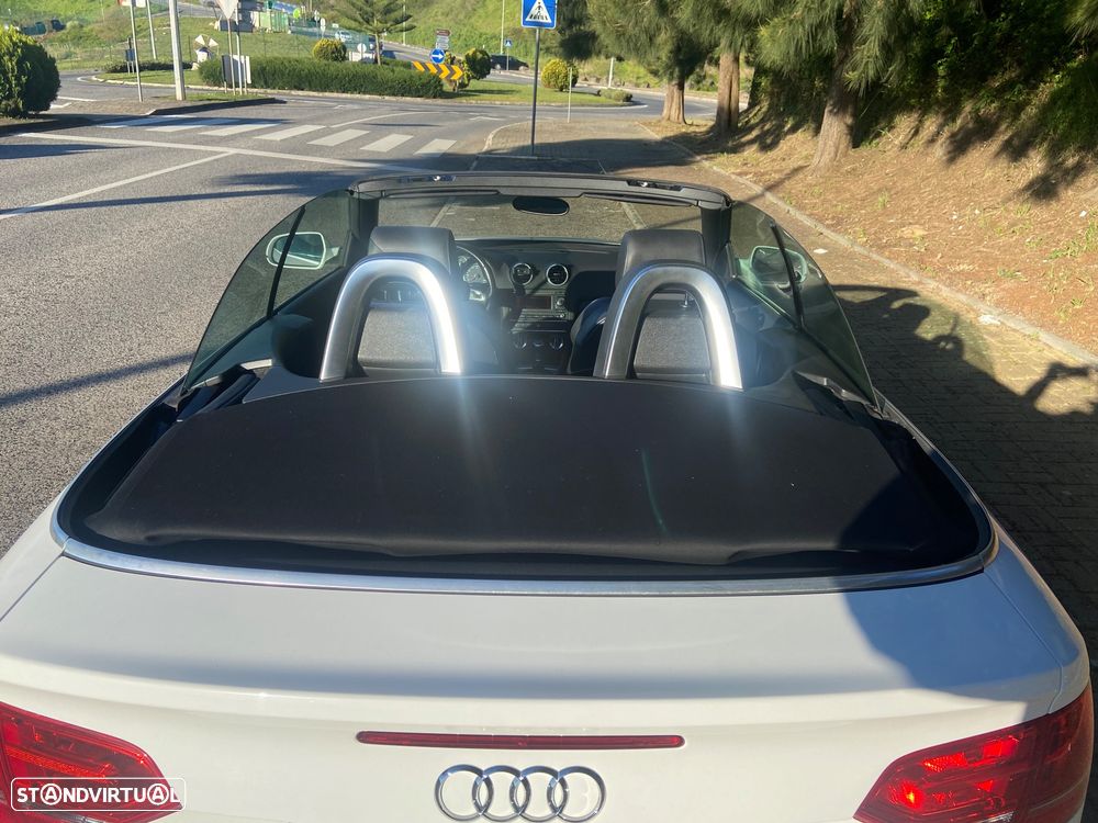 Audi A3 Cabrio 2.0 TDi DPF S Line Sport Pack - 8